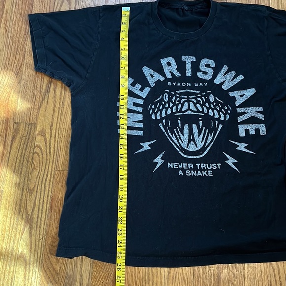 Hearts Wake Cottonmouth T-Shirt from Warped Tour 2016 band tour - Picture 4 of 6